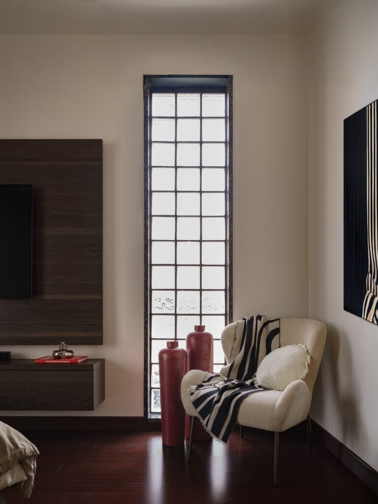 a master bedroom 05